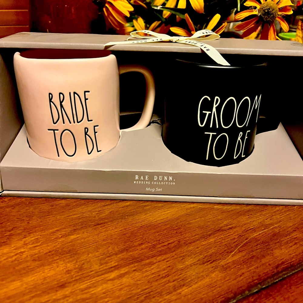 Rae Dunn “ Bride to Be” Groom to Be” set
